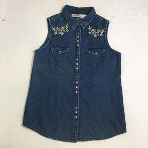 Back in the Saddle Sleeveless Denim Shirt SZ M